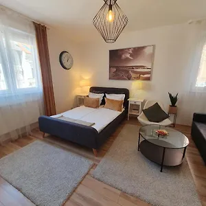  Apartman Guru 3 Magyarország