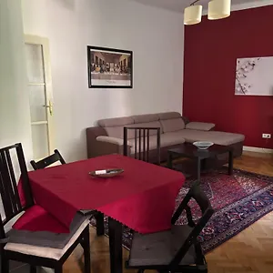 Judy And Sandor Apartmen Apartament